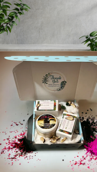 "Spice of Serenity Clove Gift Set"