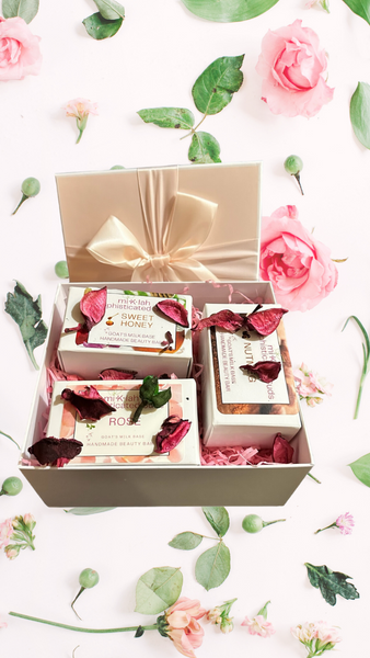 Enchanting Elegance: Rose, Sweet Honey, and Nutmeg Beauty Bar Soap Gift Set
